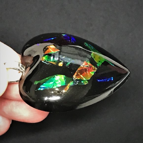 NWOT Resin Heart Pendant,  Heart Necklace, - Picture 5 of 15